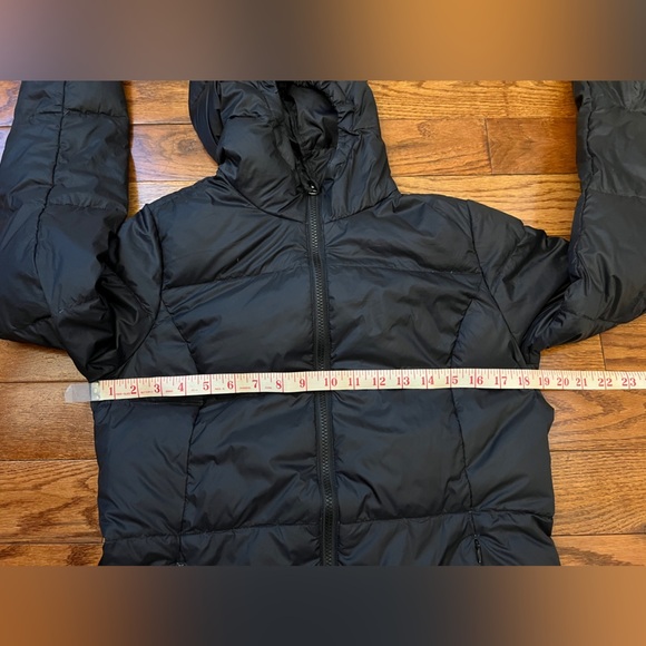 Eddie Bauer Women's Luna Peak Water Resistant 550 Down Parka - Picture 10 of 11